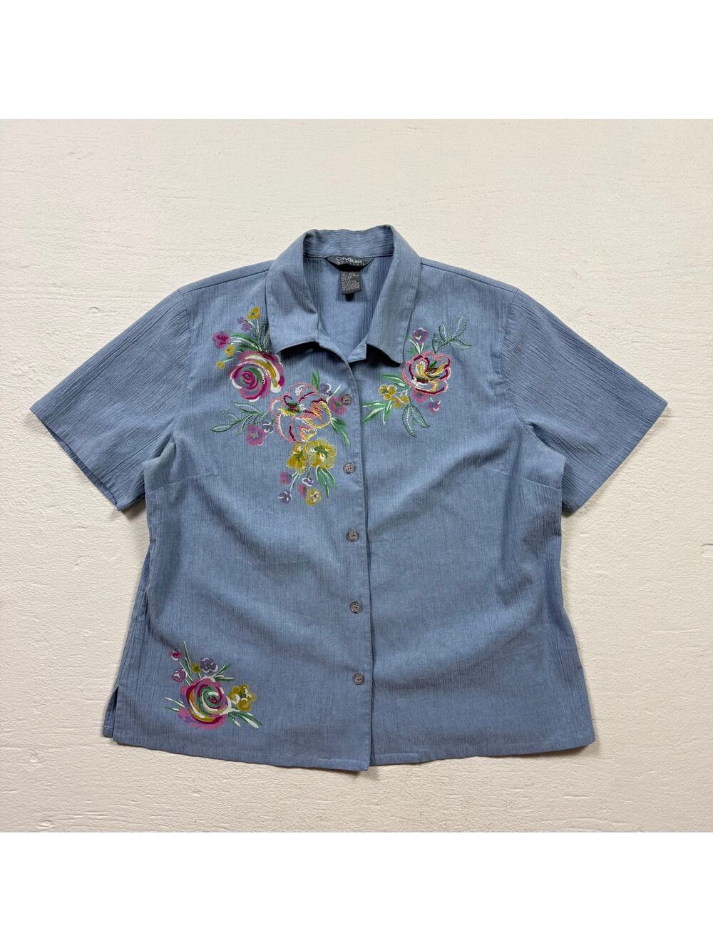 Vintage CityBlues By Koret Floral Embroidered Chambray Button Up Top, Size PL
